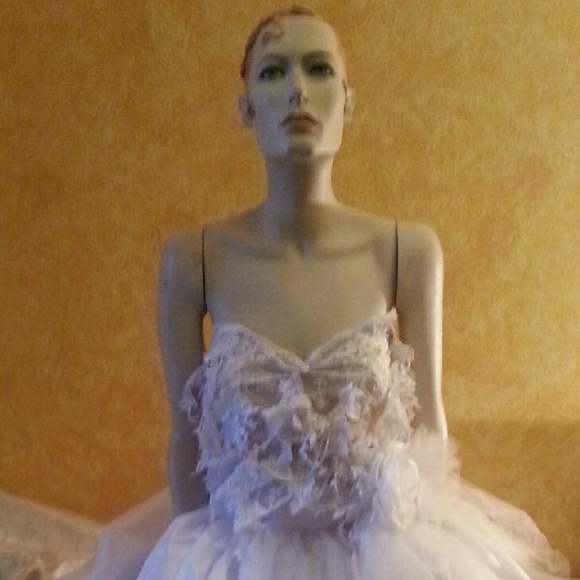 TRACY White Lace Taffeta & Tulle Wedding Ballgown